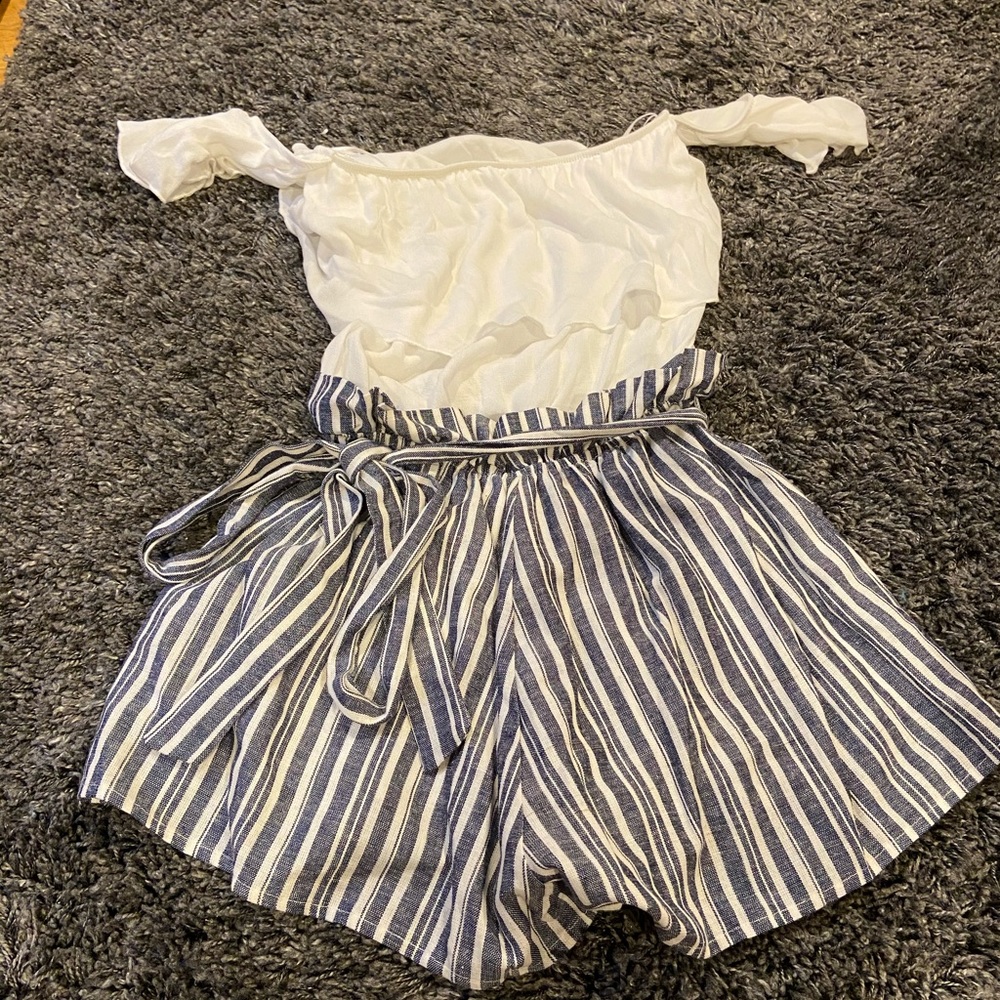 Adorable blue and white romper!